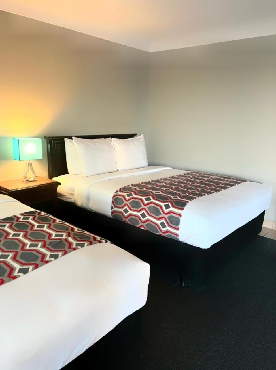City View Inn Burlington Bagian luar foto